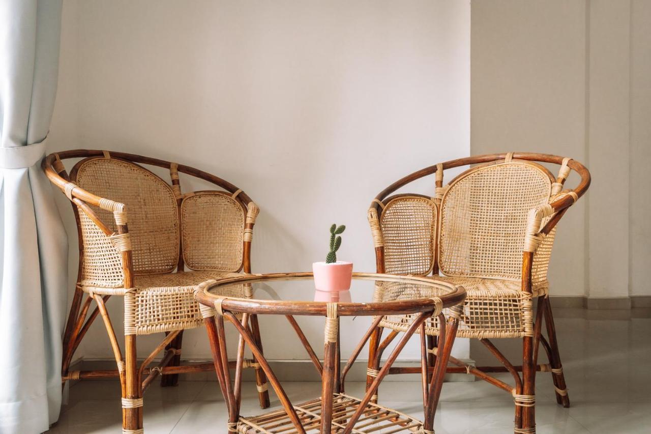 Rise - Bed & Breakfast Weligama Bagian luar foto