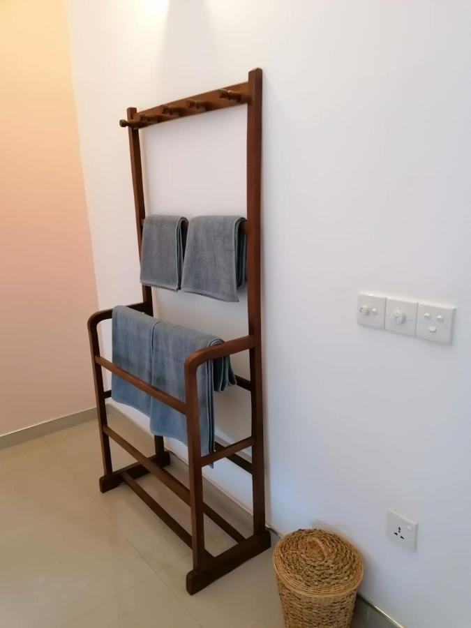 Rise - Bed & Breakfast Weligama Bagian luar foto